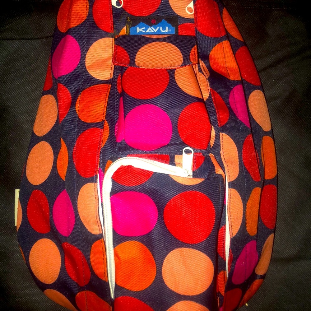 Brand new Kavu polka dotted shoulder bag